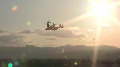 予防着陸の米軍オスプレイ　花巻空港を17日ぶり離陸　岩手県