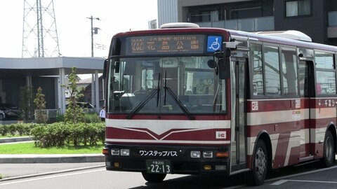 「転職も考えないと…」利用者困惑　運転手不足が深刻化…バス路線廃止へ　1日1000人利用の路線に影響　「狭い道」運行も一因に