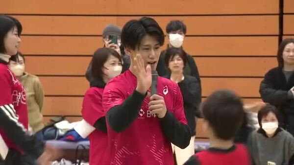 橋本大輝選手が砺波市で体操教室 体の動作について子どもたちを指導