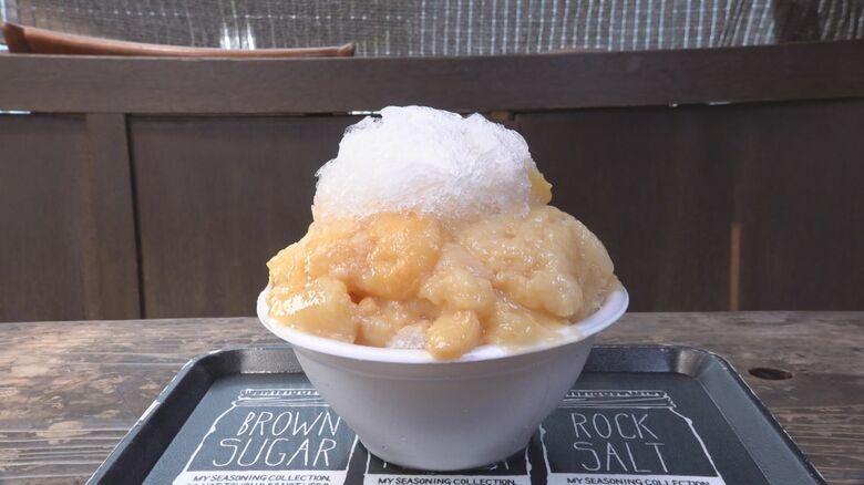 桃3つ使って800円…寺の境内に『かき氷』と『たい焼き』が名物の甘味処 海外からの客も訪れる人気の秘密｜FNNプライムオンライン