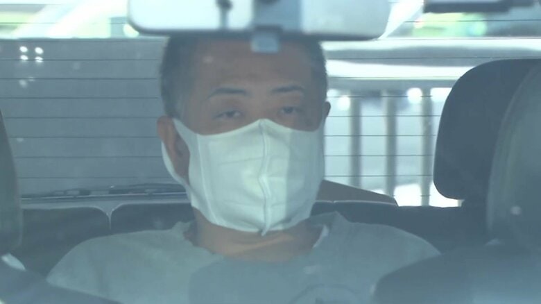 泥酔して寝込んだ人を「マグロ」と呼び、盗んだクレジットカードでアクセサリーなど購入したか…山口組系幹部の新海善文容疑者（56）ら4人逮捕｜FNNプライムオンライン