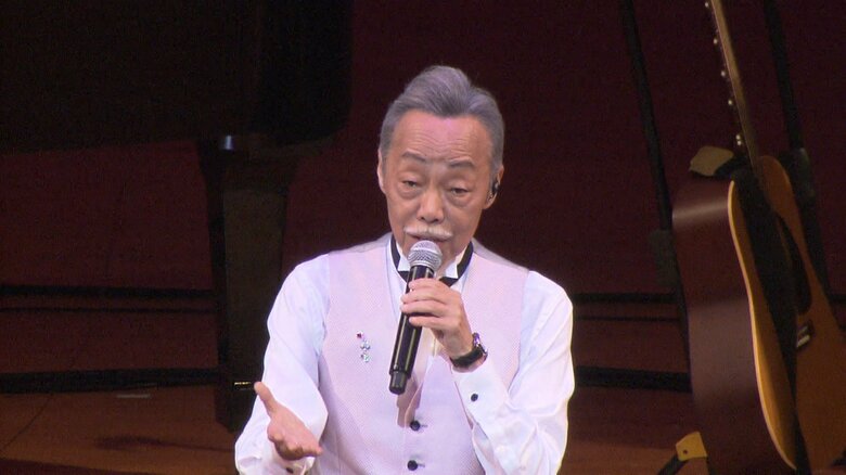 2022年7月、小児がんチャリティーコンサートに出演した谷村さん