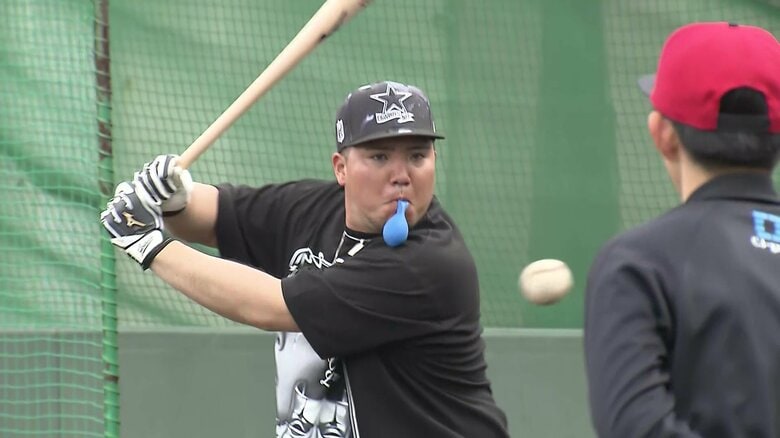 球界屈指の飛ばし屋！山川穂高選手の風船をバッティング練習法⑥