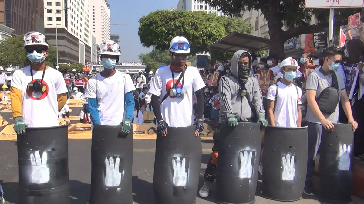 命をかけてデモに参加するZ世代 ミャンマー・民主主義の奪還を求めて