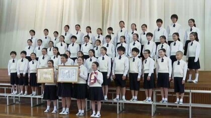 黒沢尻北小学校合唱部、全国大会で最高賞を受賞　学校で報告会　岩手県北上市