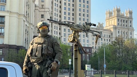 ロシア・モスクワ「戦勝記念日」軍事パレードの最終リハーサルが直前で異例の中止に　ドローン攻撃への警戒背景か