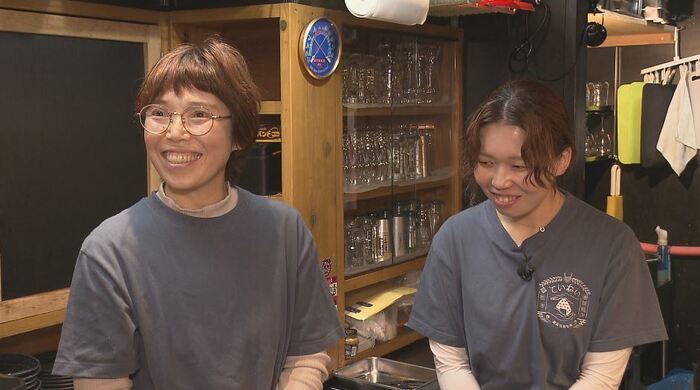 母・正枝さんと店主の渡辺晴香さん