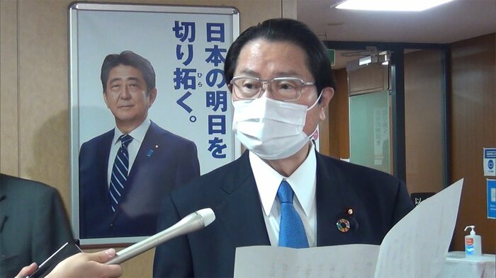 衛藤征士郎議員(自民党本部・6月12日)