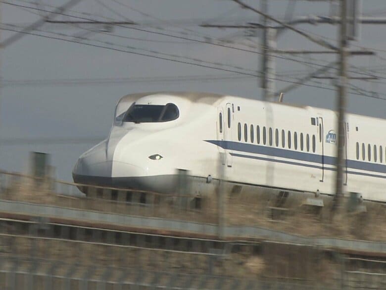 【速報】東海道新幹線が一部区間で運転見合わせ 三島～新富士間で発生した沿線火災の影響｜FNNプライムオンライン