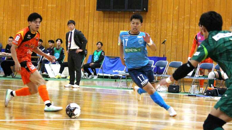 【Fリーグ】エスポラーダ北海道・平山監督「失敗の質が失点に直結」室田キャプテン「危機感を持って練習から」大阪に敗れて4連敗｜FNNプライムオンライン
