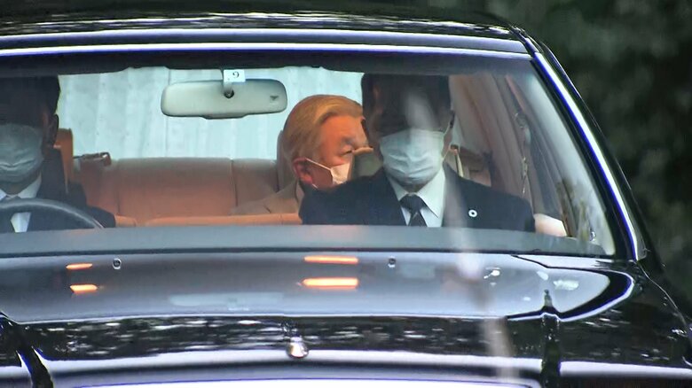 上皇さまは美智子さまが入院する東大病院へ　10月7日