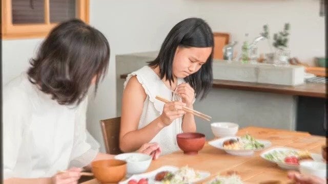 摂食症イメージ