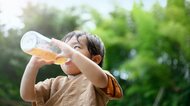自分は大丈夫でも子供と高齢者は要注意!熱中症は少しの油断でなることも…家族を守るために必須の予防知識