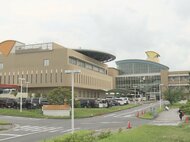 中耳炎治療で泣き続け低酸素発作…男の子に後遺障害残りその後死亡 病院側が遺族と3千万円の支払いで和解