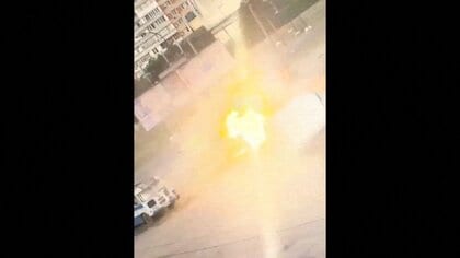 【動画】ロシア軍のドローンが野菜売りの男性を追い回し爆発　ケガの男性「これは野菜だとドローンに見せたのに…」