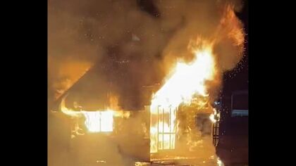【連続不審火？留寿都村で火事相次ぐ】深夜に「バス停小屋」が全焼→約4時間後リゾート敷地内のバスタオルと立ち木が炎上…けが人はなく警察が“不審火”とみて捜査〈北海道留寿都村〉