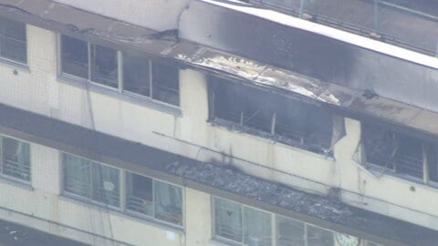 東京・北区の小学校火災　残骸の電気ストーブから繊維片のようなもの付着　女性教師「選択元を乾かしていた」