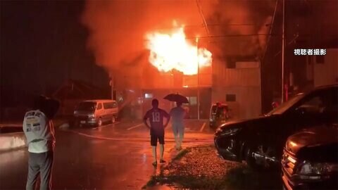 アパート火災で1人死亡 66歳住人の男性と連絡とれず