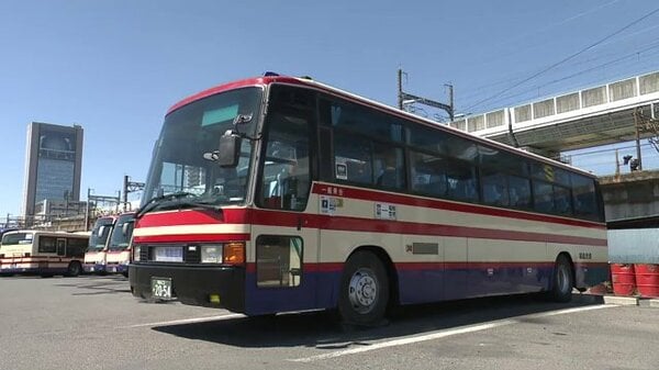 通称・黒バンパー “奇跡のバス”と呼ばれる福島交通2054号車 台風被害で