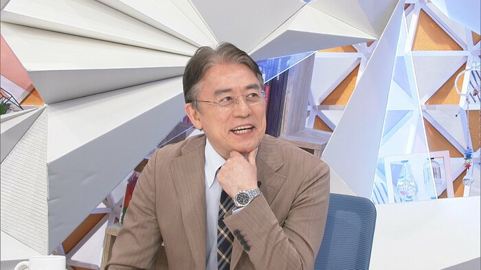 自身が初めてシンガポールへ行ったときの経験を話す、風間晋氏