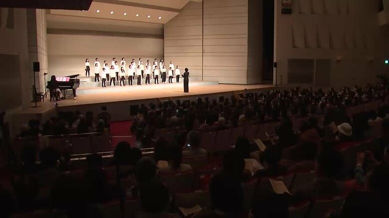 盛岡市小学校連合音楽会　伸びやかな歌声響く　児童が合唱披露　岩手県｜FNNプライムオンライン