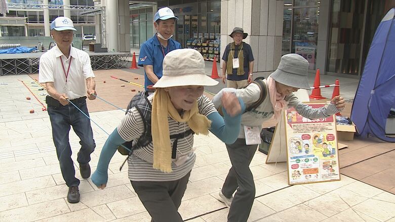 がれき散乱の悪路を想定したコースも…街を歩いて健康と防災を考えるウォーキングベント「日頃の生活で忘れていることもある」新潟市｜FNNプライムオンライン