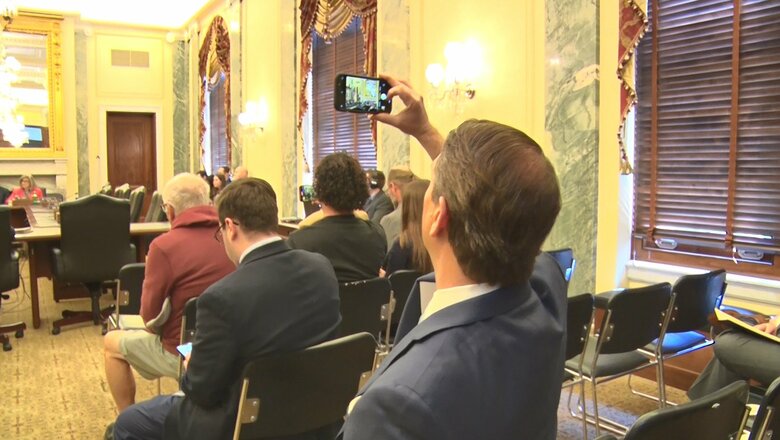 公聴会には一般の人の姿も見られた。「UFOを研究している」と話しかけて来る人もいた