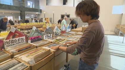 若者がハマる「モノとしての価値」レコードブーム再燃の謎、生産額35年ぶり70億円突破の理由