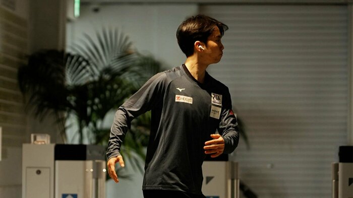 陸上トレーニングに励む友野