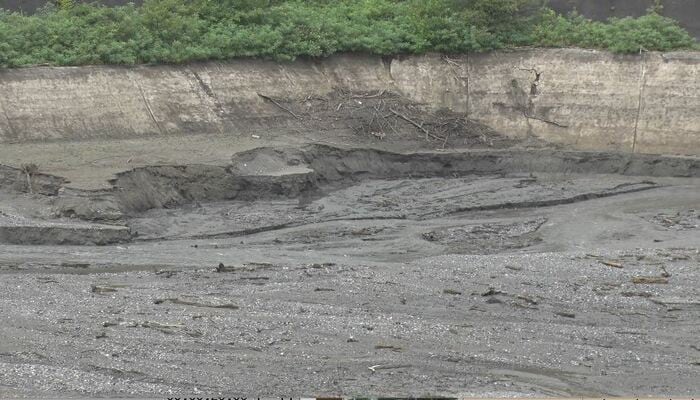 水位が下がってしまった塩尻市の奈良井ダム