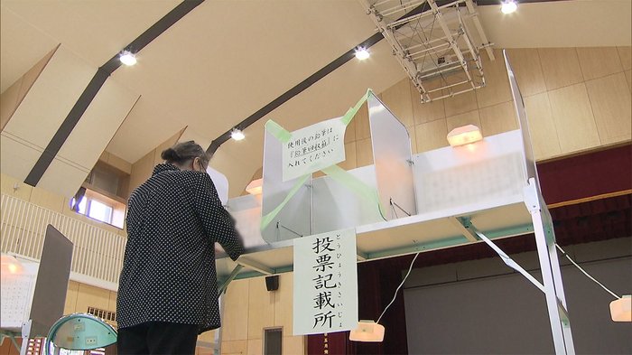 東京都知事選 投票続く 午後5時“投票率”30%超