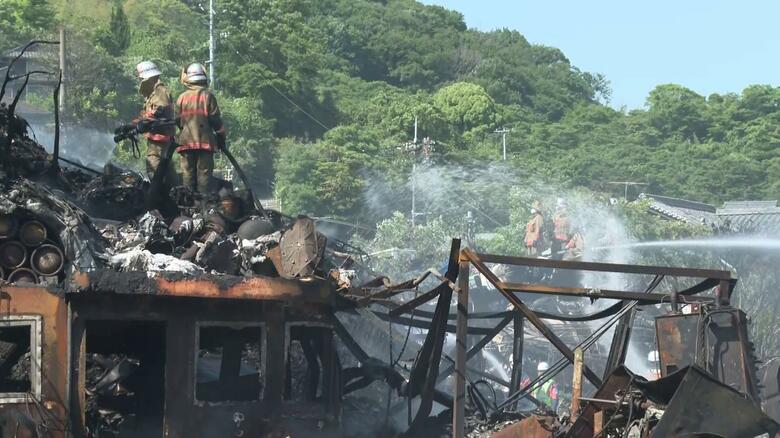 呉市の船解体現場火災から一夜　鎮火のめど立たず　引き続き３６５世帯に避難勧告　広島｜FNNプライムオンライン