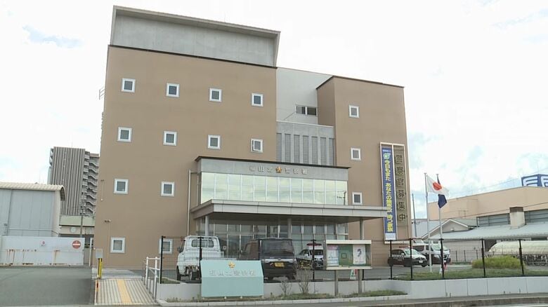 白バイから逃走中の原付バイクが転倒 運転していた少年は軽傷 １３日 広島・福山市｜FNNプライムオンライン