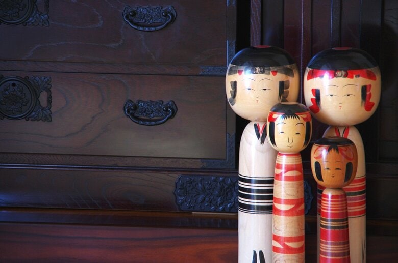 実家などにあるこけしも海外で人気（イメージ）