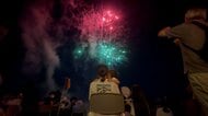 【動画▶】鳥取大学附属病院の手作り「花火大会」　病気と闘う子どもたちに“夏祭り”をプレゼント