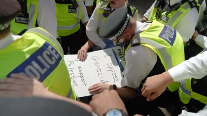 親パレスチナ団体への支持表明で466人を逮捕　「パレスチナアクション」をテロ組織とするイギリス政府の決定に抗議　イギリス・ロンドン