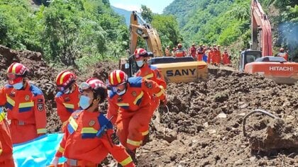 中国各地で豪雨災害相次ぐ　甘粛省で地滑り5人死亡　台風10号の影響で広西でダム決壊4人死亡、湖北では竜巻で11人死亡