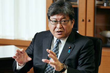 「＃教師のバトン」萩生田文科相に真の狙いと覚悟を聞く