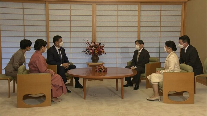 11月30日 モンゴル大統領夫妻とご懇談(御所)
