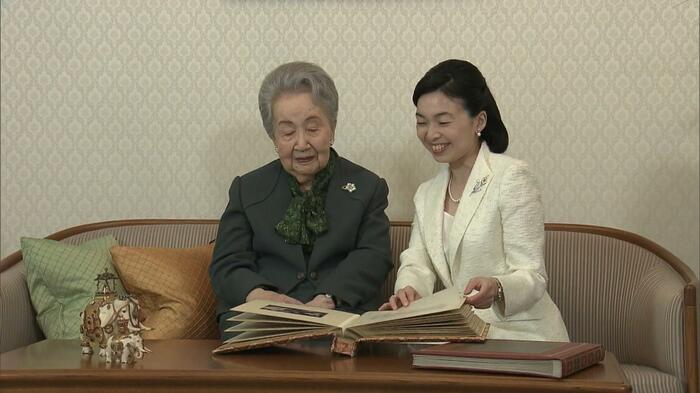 令和4年5月 百合子さまと彬子さま