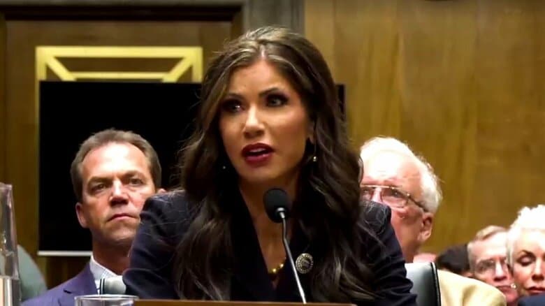 トランプ大統領が国土安保長官を更迭　第2次政権で初の閣僚解任｜FNNプライムオンライン