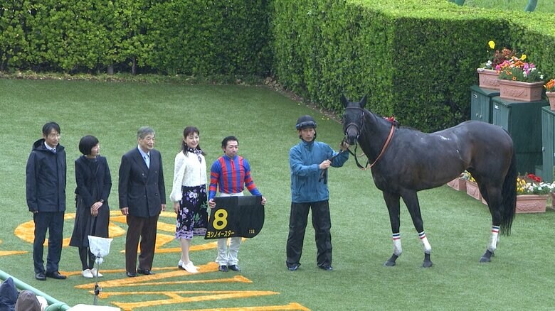 春雷Sを制したヨシノイースター