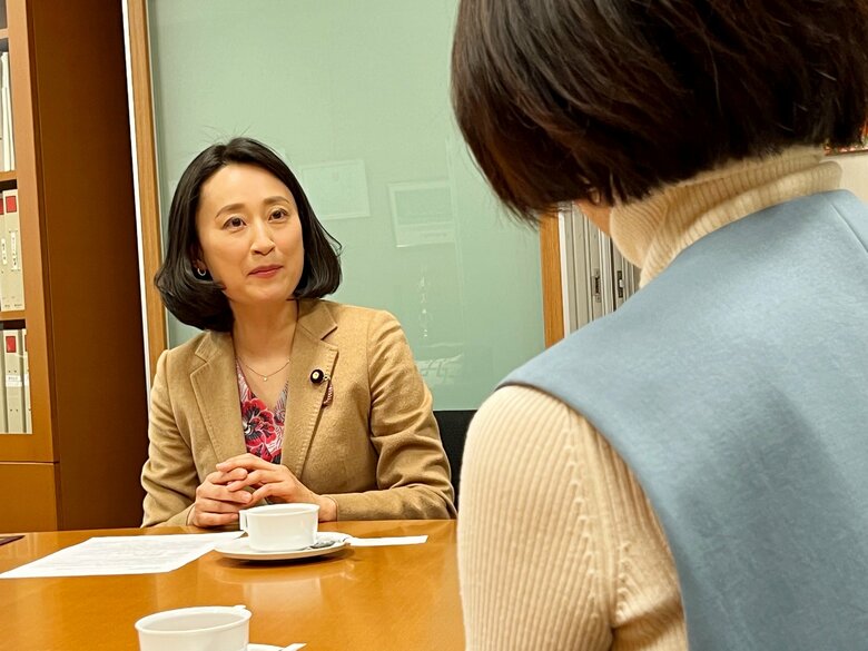 働きながら感じた障害を国会の場で訴えていきたいという田島議員