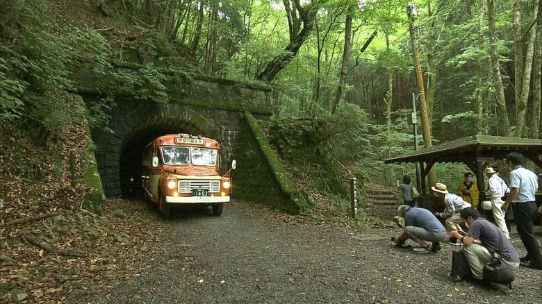 旧天城トンネルで記念撮影