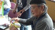 【敬老の日】80歳の『おもちゃドクター』これまでの“患者”は3000点以上→“治療”の成功率96％！？以前は報道カメラマン「子どもにとっておもちゃは宝」「だから大事にしてあげたい」〈北海道帯広市〉
