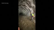 ネパール土砂災害　水力発電所の作業員933人の安否不明　トンネル内に多数閉じこめか