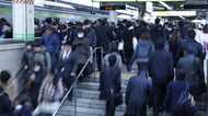 毎日の通勤がつらい…? 通勤時間とストレスの相関性