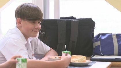 制服に身を包み中学校に初登校も…ウクライナからの避難者それぞれの歩み【大分】