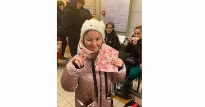 「“オリガミ”と言って寄ってきてくれた」避難所でみたウクライナ避難民少女の笑顔