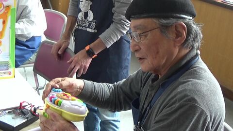 【敬老の日】80歳の『おもちゃドクター』これまでの“患者”は3000点以上→“治療”の成功率96％！？以前は報道カメラマン「子どもにとっておもちゃは宝」「だから大事にしてあげたい」〈北海道帯広市〉